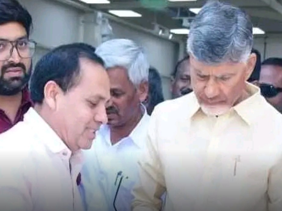 సీఎంను కలిసిన జేఎన్టీయూ గ్రంథాలయ అధిపతి