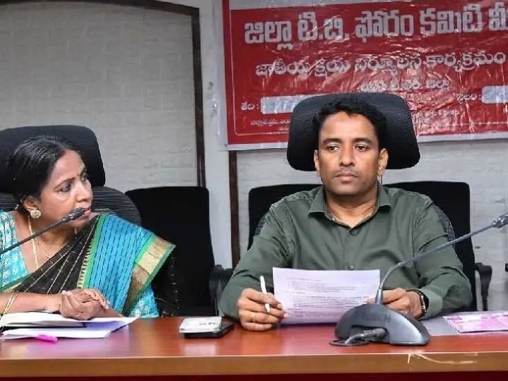 ఫీల్డ్ అసిస్టెంట్ సస్పెన్షన్‌కు కలెక్టర్ ఆదేశాలు