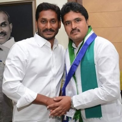 వైసీపీ నేత వడిత్య శంకర్‌ నాయక్‌పై వేటు