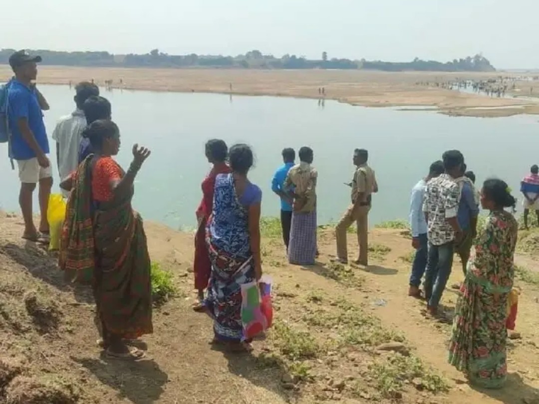 గోదావరిలో వ్యక్తి గల్లంతు