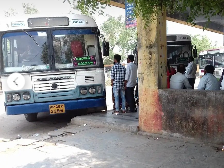 నేరుగా బస్సులు లేక ప్రయాణికులకు ఇబ్బందులు