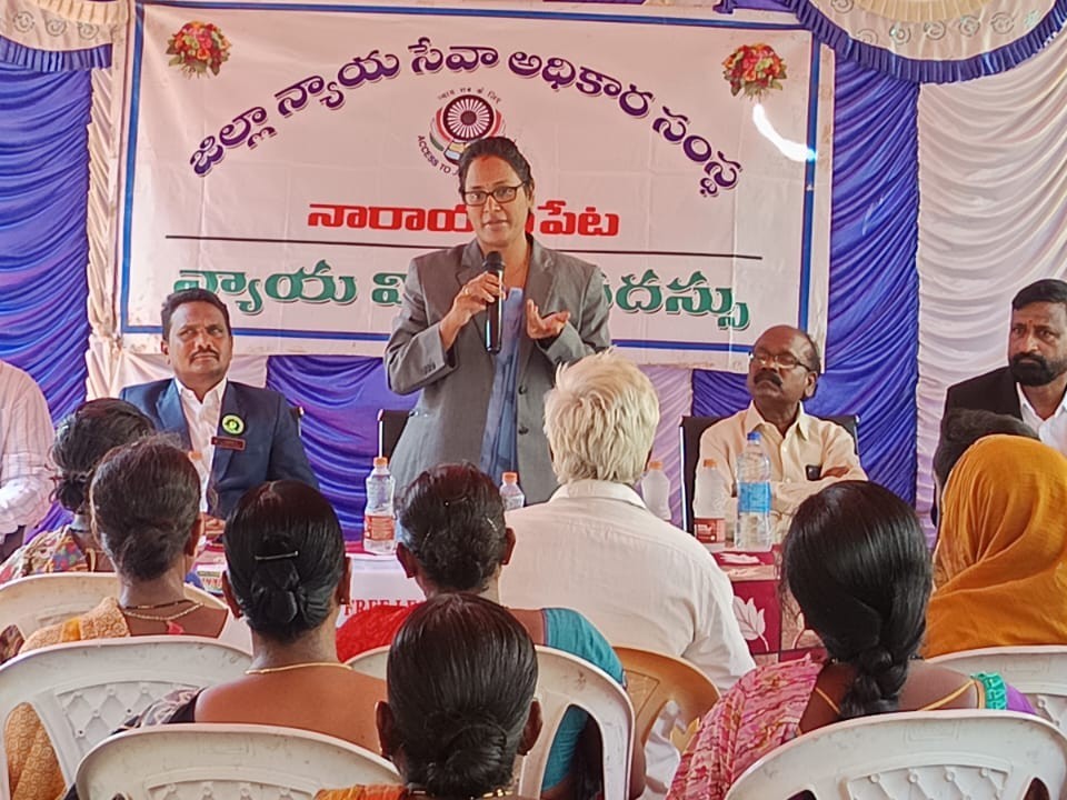 కార్మికులు చట్టాలపై అవగాహన కలిగి ఉండాలి: వింధ్య నాయక్