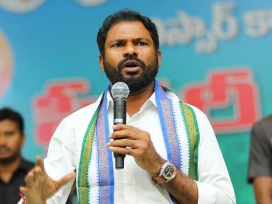 ‘గిరిజనుల కోసం ప్రత్యేక డీఎస్సీ ప్రకటించాలి’