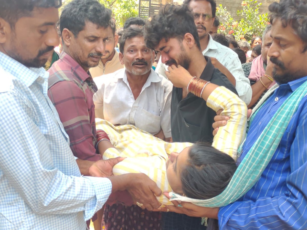 అనుమానస్పదంగా వివాహిత మృతి