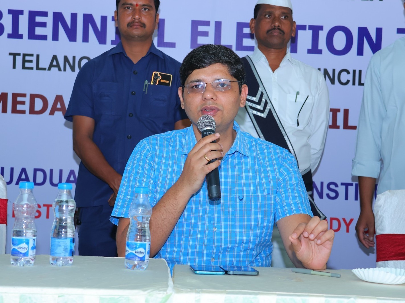 వడదెబ్బ నివారణకు జాగ్రత్తలు పాటించాలి: కలెక్టర్