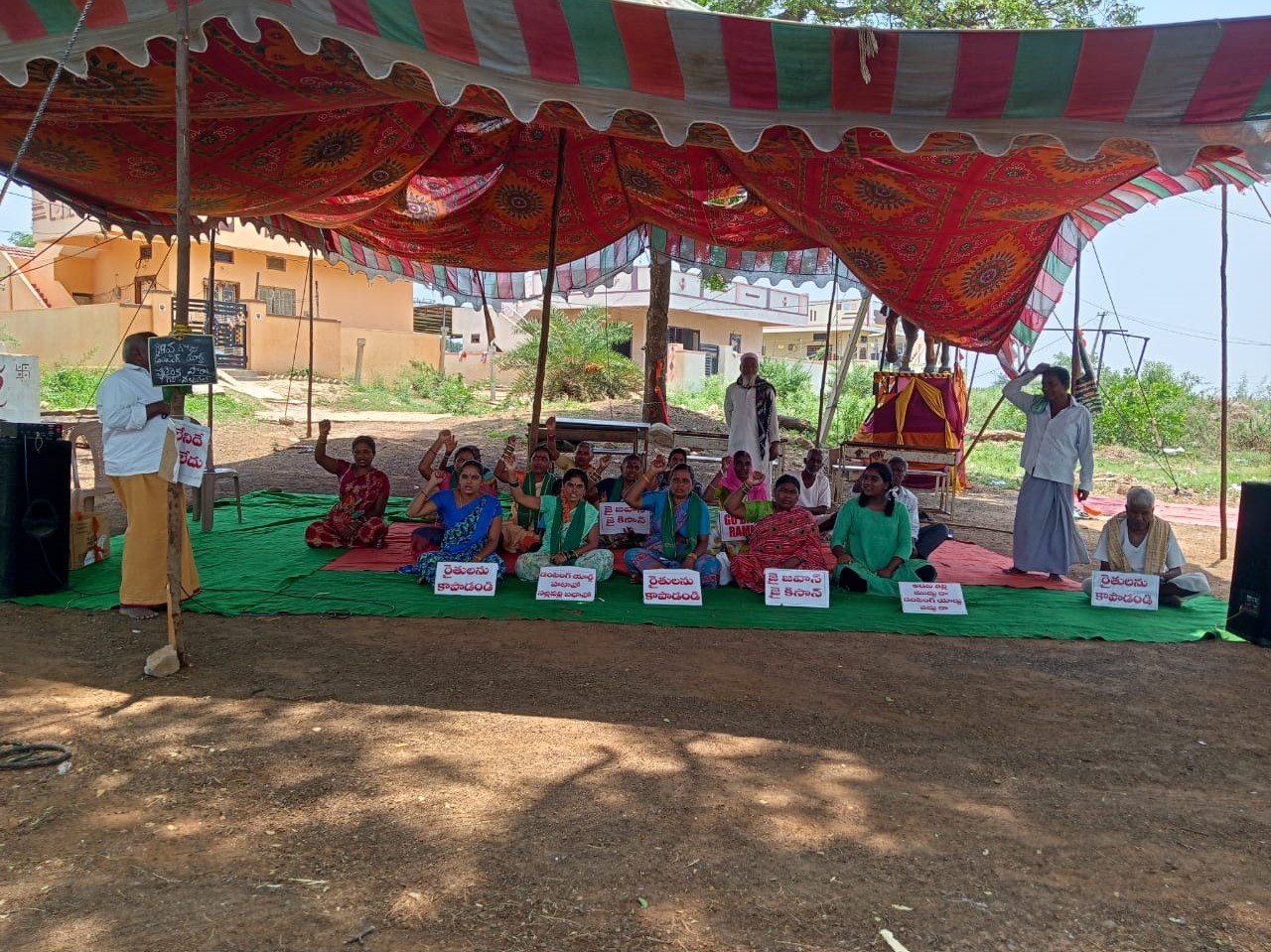 నల్లవల్లిలో కొనసాగుతున్న రిలే నిరసన దీక్షలు