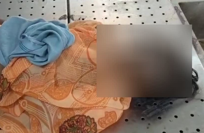 పాము కాటుతో వివాహిత మృతి