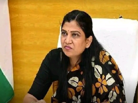 జిల్లాలో కంట్రోల్ రూమ్ ఏర్పాటు: కలెక్టర్
