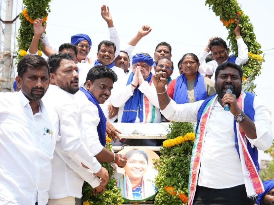 జై బాబు,  జై భీమ్,  జై సంవిదాన్ కార్యక్రమంలో మంత్రి సితక్క
