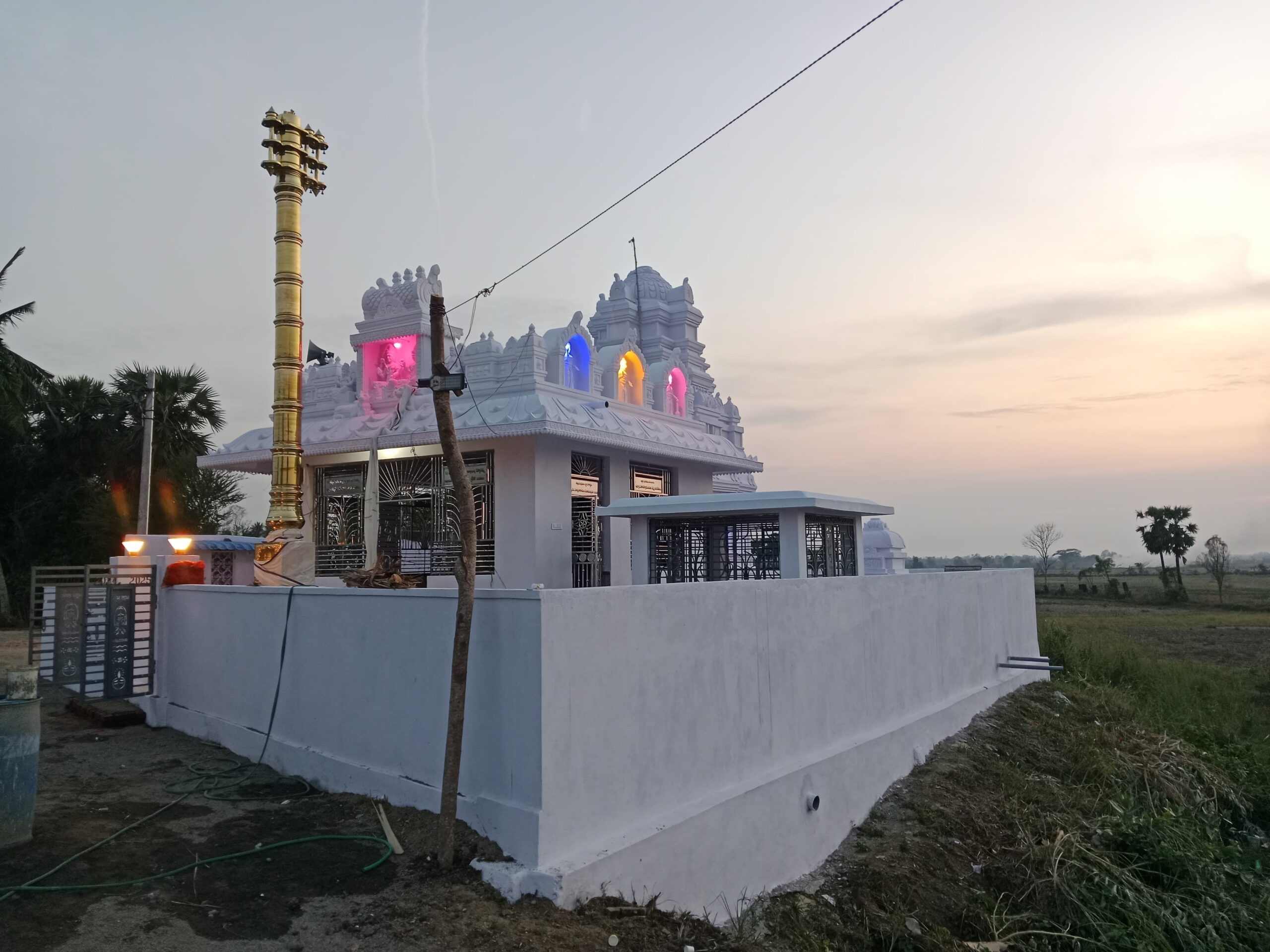 అమాదళావలసలో ప్రతిష్ట కి సిద్ధమైన శివాలయం