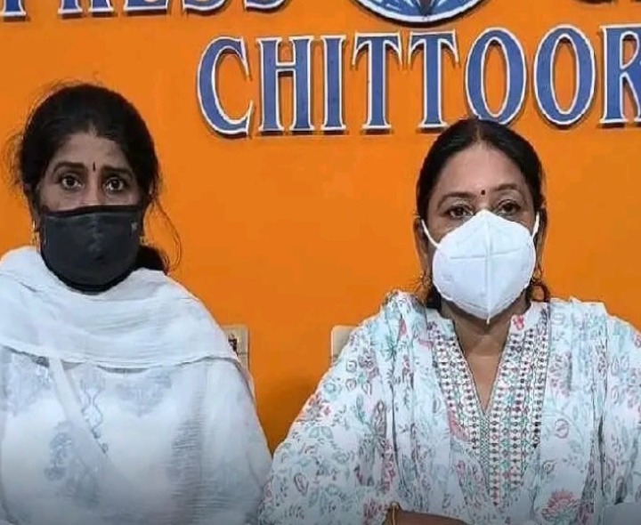 ‘ఎమ్మెల్యేకు చెడ్డపేరు తెచ్చేలా అక్రమాలు’