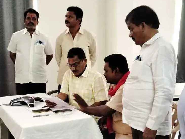 ‘మున్సిపాలిటీలో మౌలిక వసతులు కల్పించాలి’