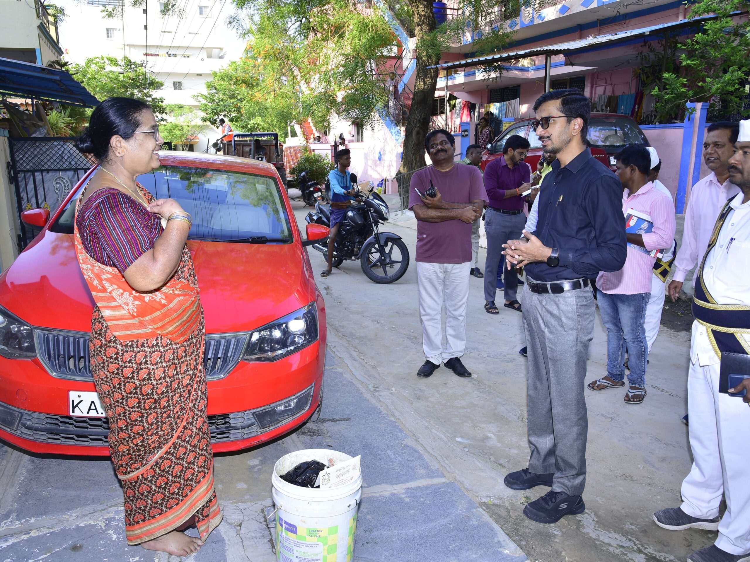 బహిరంగ ప్రదేశాలలో చెత్తను వేస్తే జరిమానా తప్పదు