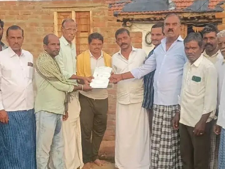 సీఎంఆర్ఎఫ్ చెక్ అందజేత