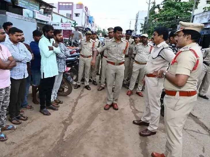 జిల్లాలో కార్డెన్ సెర్చ్ ఆపరేషన్