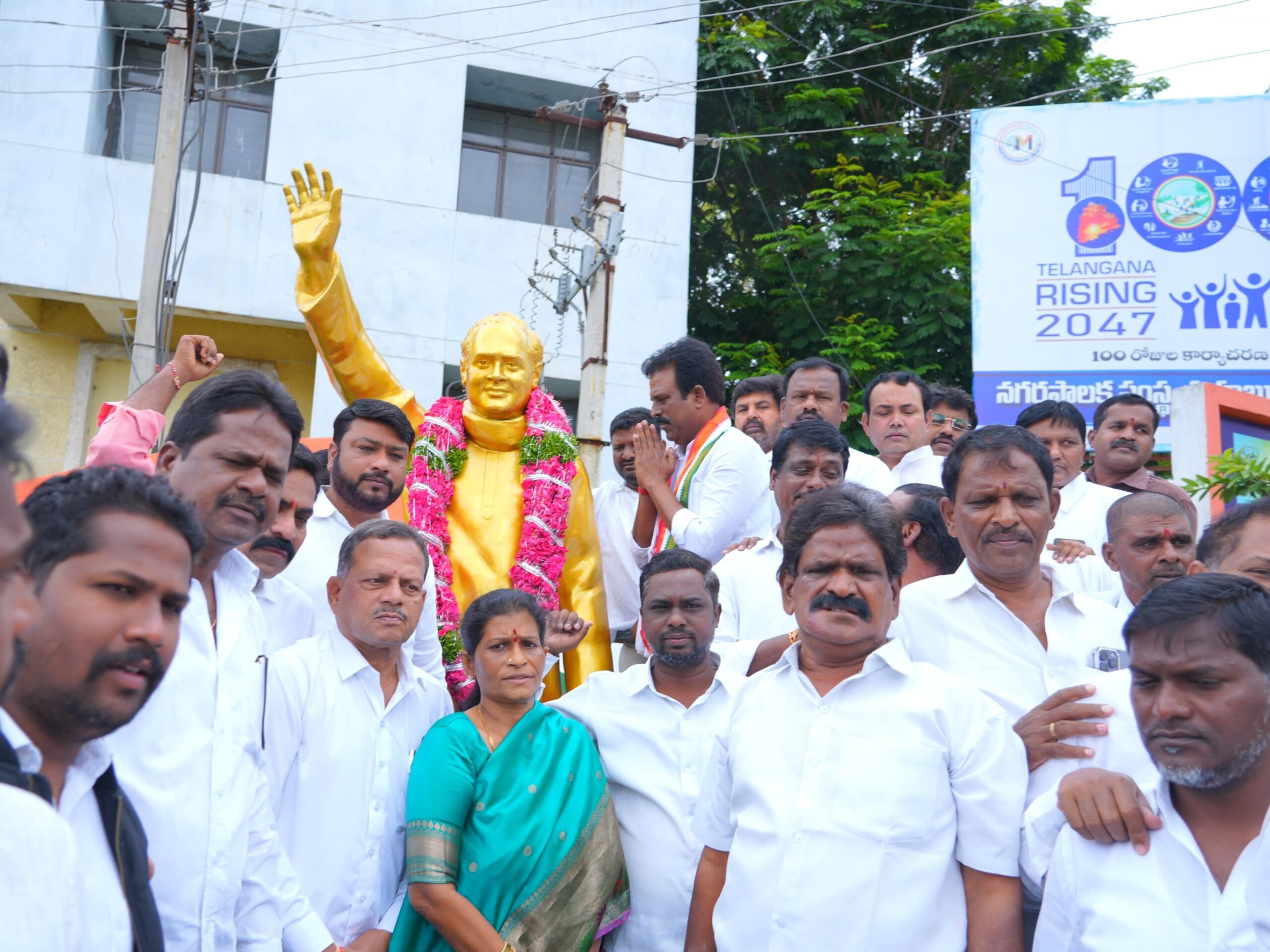 మాజీ ప్రధాని రాజీవ్ గాంధీ జయంతి వేడుకలలో ఎమ్మెల్యే