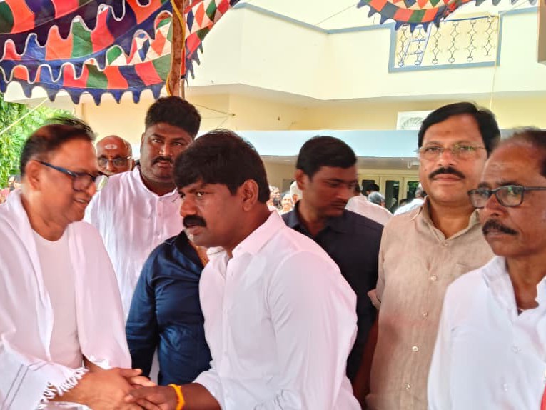 చిన్న వెంకటరెడ్డికి నివాళులర్పించిన ఎమ్మెల్యే వేముల