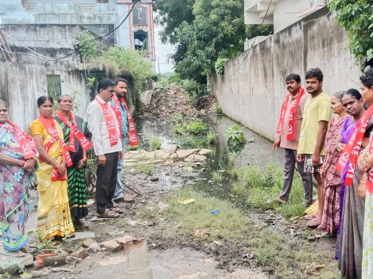 ‘యుద్ధ ప్రతిపాదికన పరిశుద్ధ్య పనులు చేపట్టాలి ‘