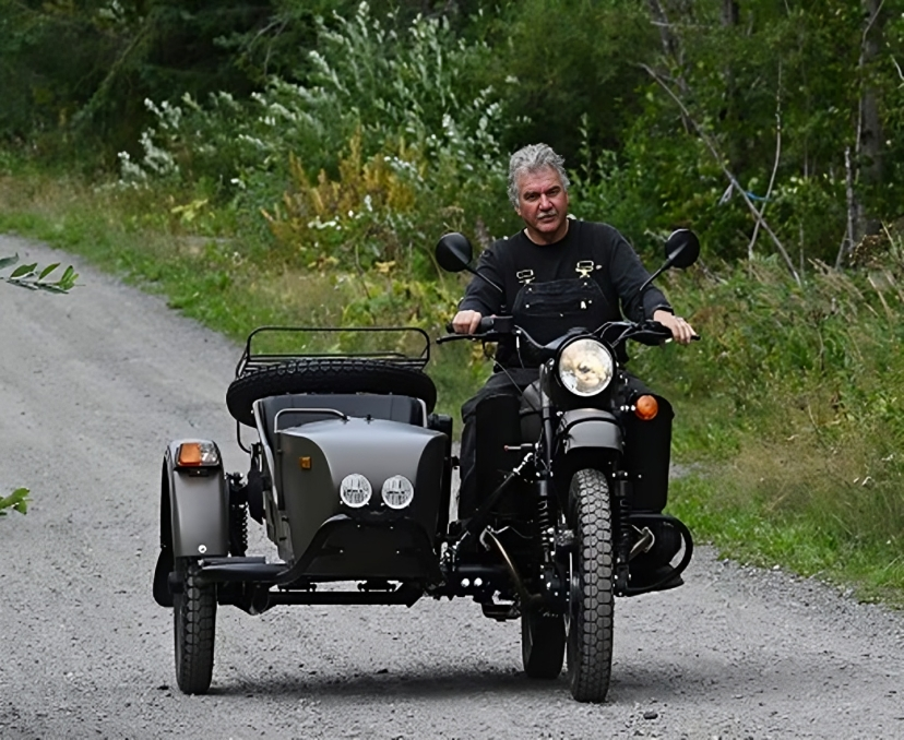 అలాస్కా వ్యక్తికి పుతిన్‌ రూ.19 లక్షల గిఫ్ట్!