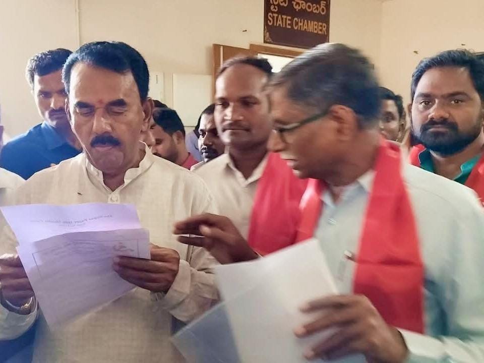 ‘సిర్పూర్ పేపర్ మిల్లులో గుర్తింపు ఎన్నికలు జరపాలి’