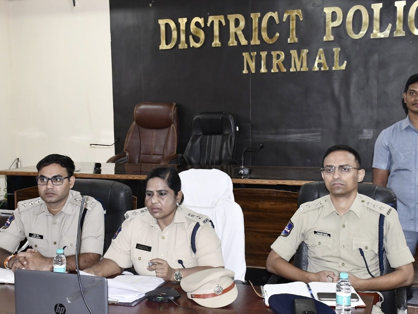 జూమ్ సమీక్ష సమావేశం నిర్వహించిన జిల్లా ఎస్పీ