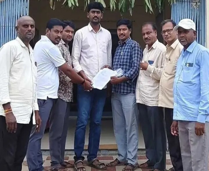 శివాజీ విగ్రహ ఏర్పాటుకు వినతి