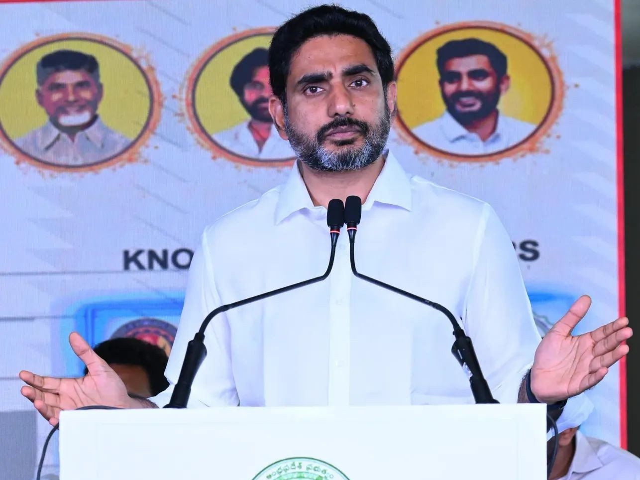 చిన్నారుల మృతిపై మంత్రి లోకేష్ దిగ్బ్రాంతి