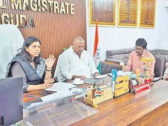 అవసరం ఉన్న రైతులకే యూరియా..!