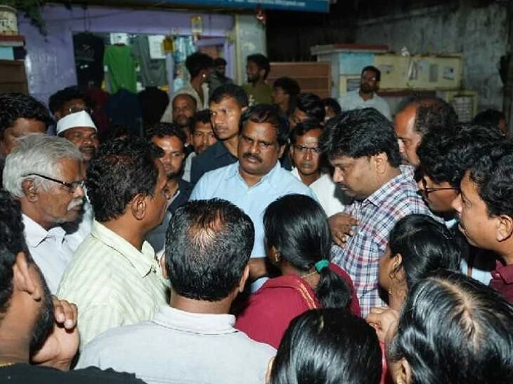 వెలంపేటలో వంగిన భవనం.. స్పందించిన ఎమ్మెల్యే