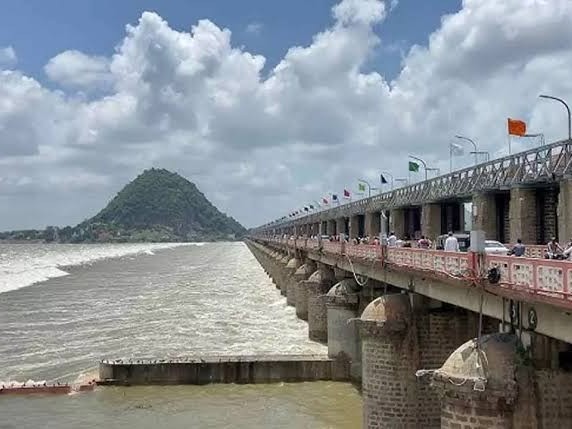 ఉమ్మడి కృష్ణా  జిల్లాలో తీవ్ర ఉత్కంఠ