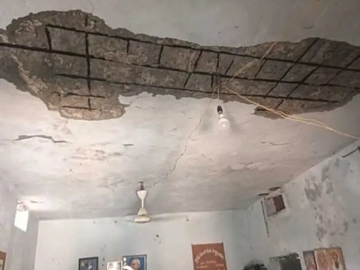 శిథిలావస్థలో పంచాయతీ కార్యాలయ భవనం
