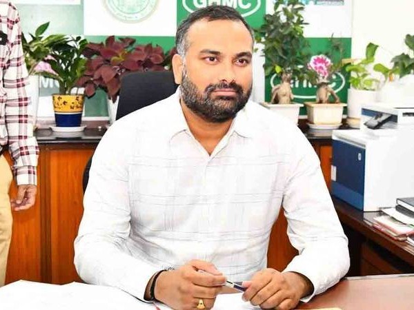 ట్రేడ్ లైసెన్సులపై ఫోకస్ పెట్టండి: కమిషనర్
