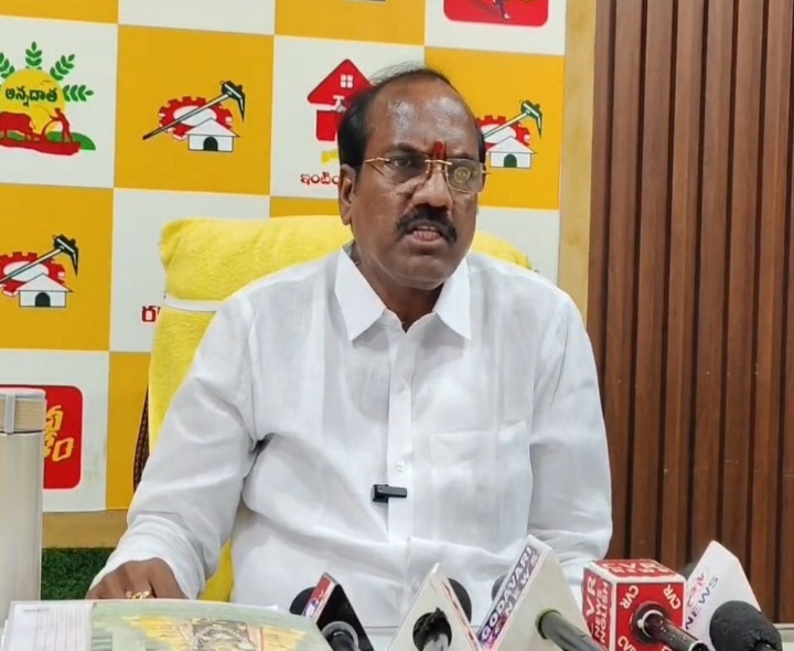 పెన్షన్ల తొలగింపుపై ఎమ్మెల్యే వివరణ