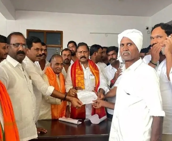 CMRF చెక్కు అందజేసిన ఎమ్మెల్యే
