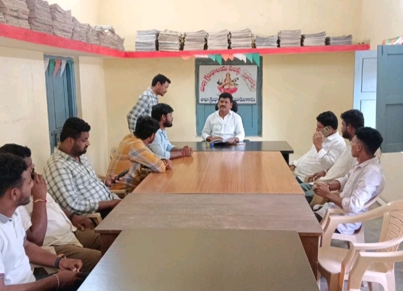 గ్రంథాలయ తనిఖీ.. పుస్తకాలు, పాఠకులపై చైర్మన్ దృష్టి