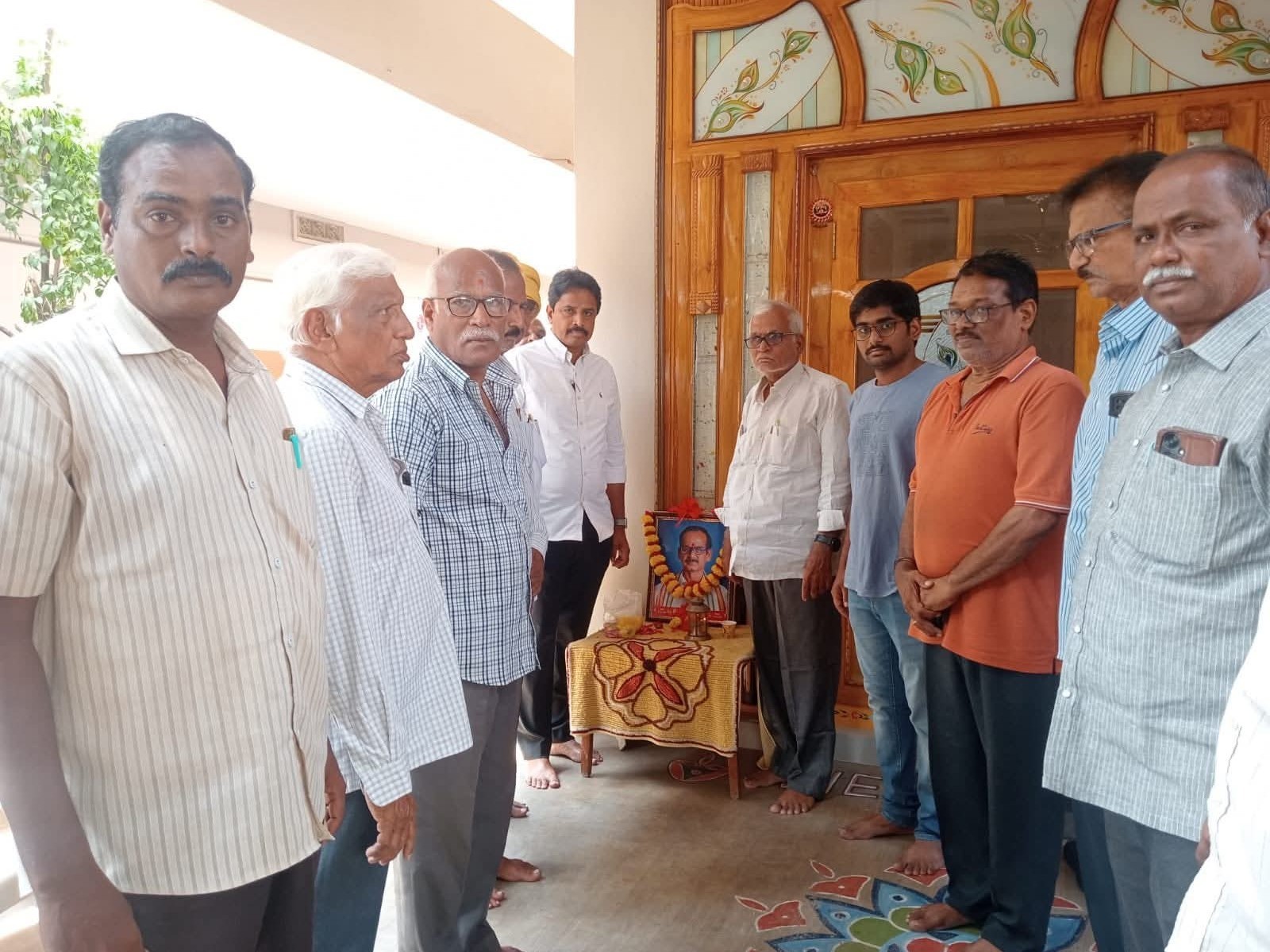 ‘కార్యకర్తల కుటుంబాలకు అండగా ఉంటాం’