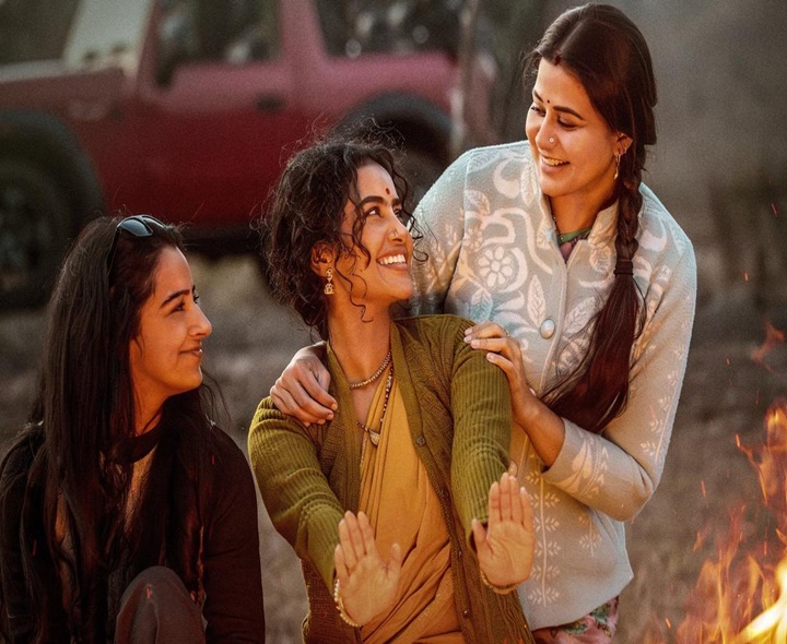 పరదా ట్విట్టర్ రివ్వూ వచ్చేసింది