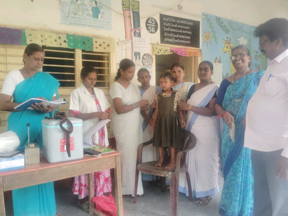 బ్రాహ్మణచెరువులో విద్యార్థులకు ప్రత్యేక వైద్య శిబిరం