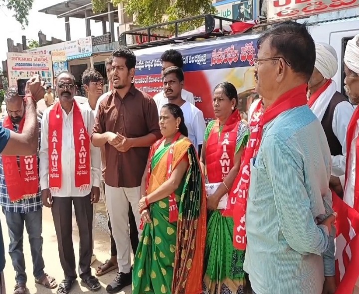 ‘సమస్యలను వెంటనే పరిష్కరించాలి’