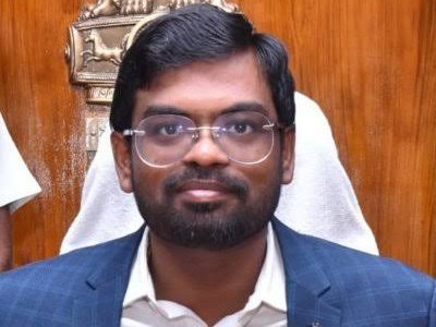 స్వామిత్వ సర్వే పరిశీలించిన జిల్లా కలెక్టర్