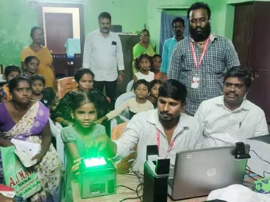 ఎంఈవో కార్యాలయంలో ప్రత్యేక ఆధార్ సెంటర్ ఏర్పాటు