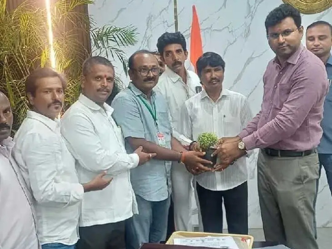 సమాచార హక్కు పరిరక్షణ సమితికి అండగా ఉంటాం: కలెక్టర్