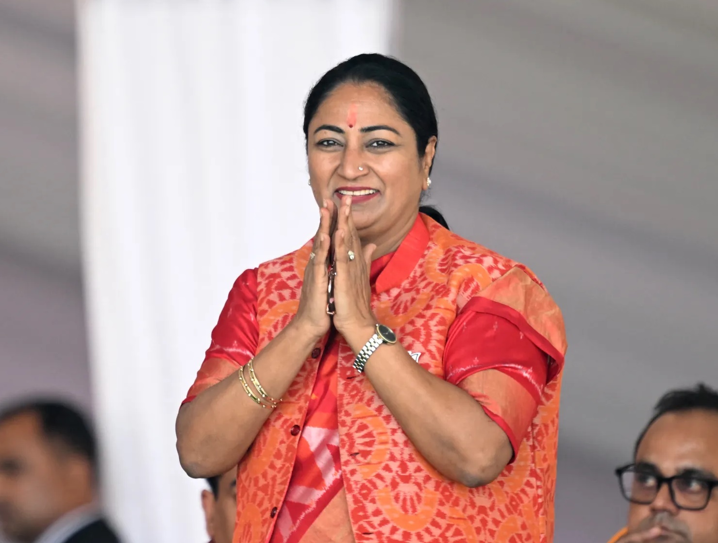మీ దీదీ భయపడదని మాటిస్తున్నా: ఢిల్లీ సీఎం