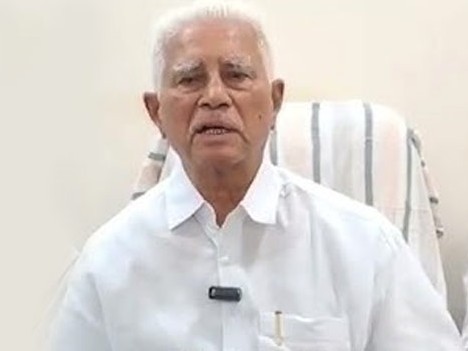 ‘యూరియా కోసం రైతులు ఆందోళన చెందొద్దు’