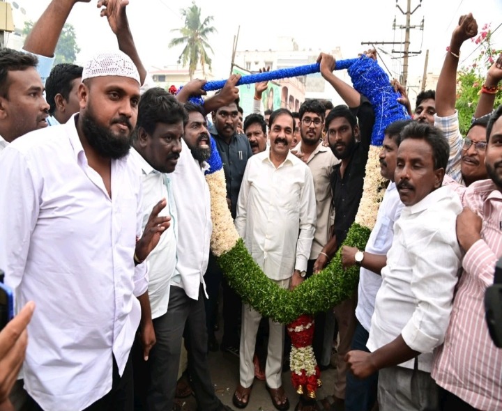 నెల్లూరుకు చేరుకున్న మాజీ మంత్రి కాకాని