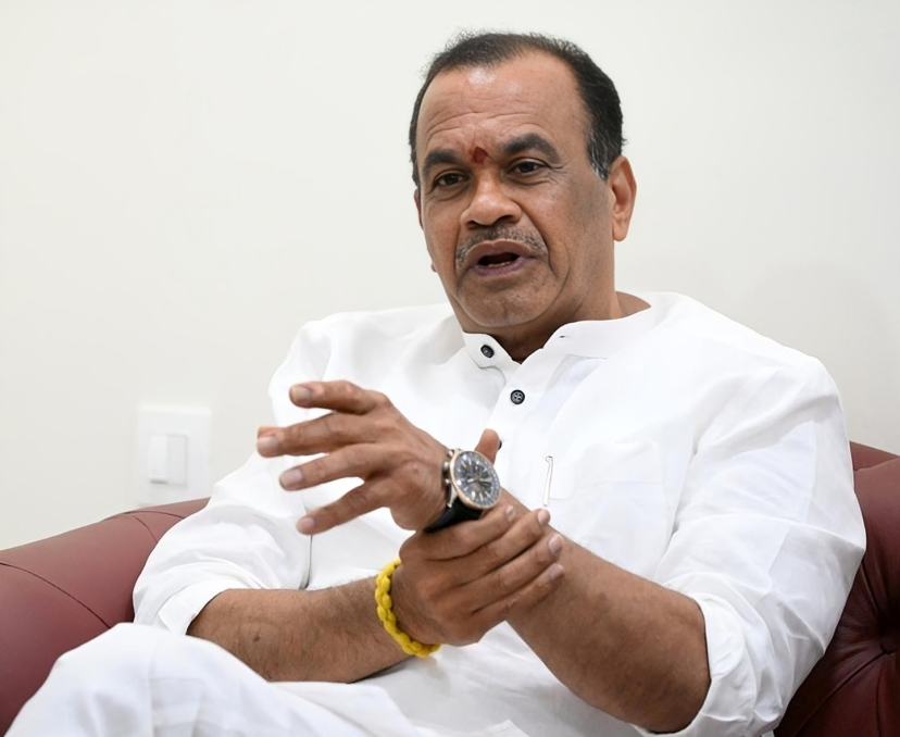 నల్గొండలో మంత్రుల పర్యటన