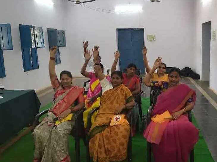 జూపాడుబంగ్లా ఎంపీపీపై నెగ్గిన అవిశ్వాస తీర్మానం