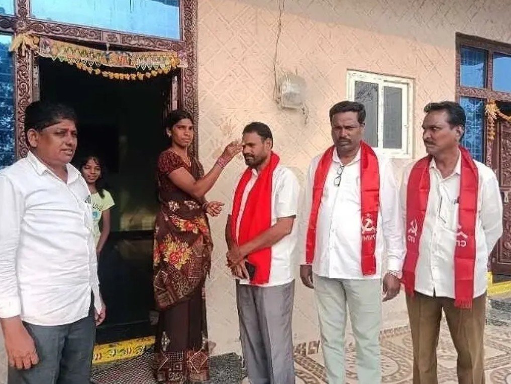 ఎన్నికల ప్రచారంలో పాల్గొన్న సీపీఎం నాయకులు