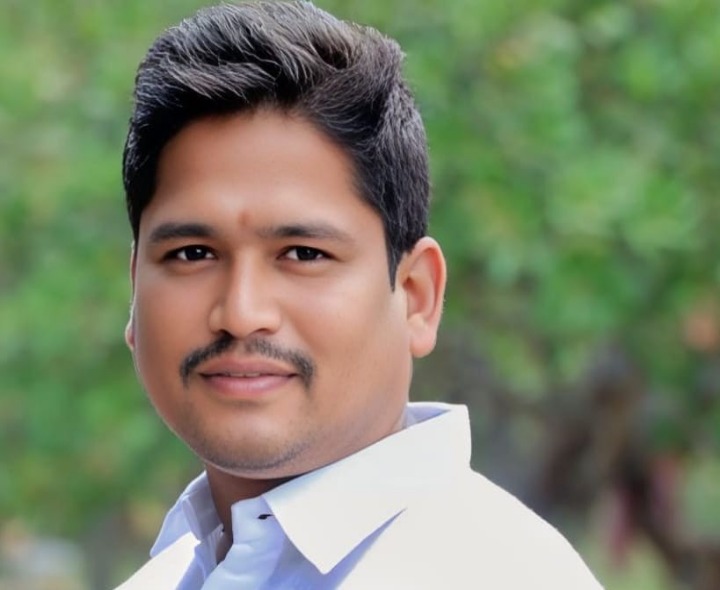 యాదవ్ సంక్షేమ సంఘం జిల్లా అధికార ప్రతినిధిగా శ్రీనివాస్