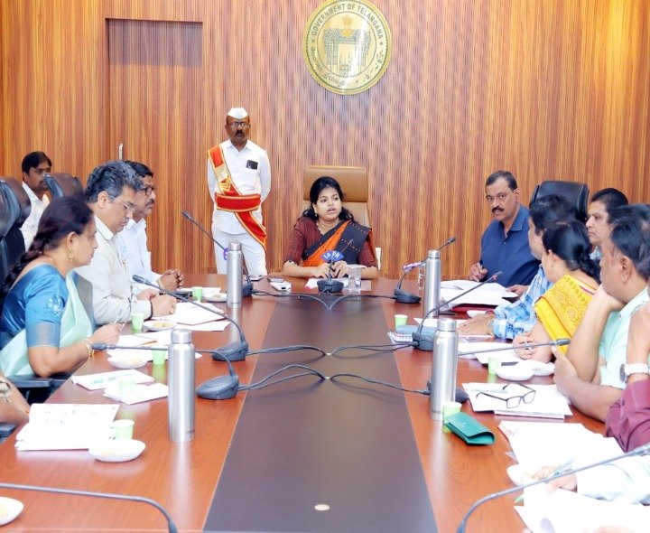 పరీక్షలను పకడ్బందీగా నిర్వహించాలి:  కలెక్టర్